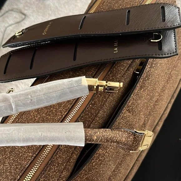 La Mansio Brown Cork Convertible Bag - Picture 7 of 12